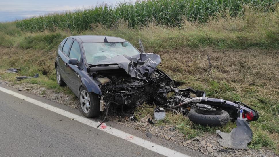 Tânăr motociclist, mort după ce s-a izbit de o mașină, în Costești, Iași 724210