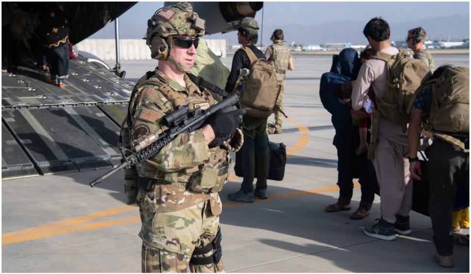 Marea Britanie și-a încheiat evacuările din Kabul. 1.000 de oameni au rămas în urmă