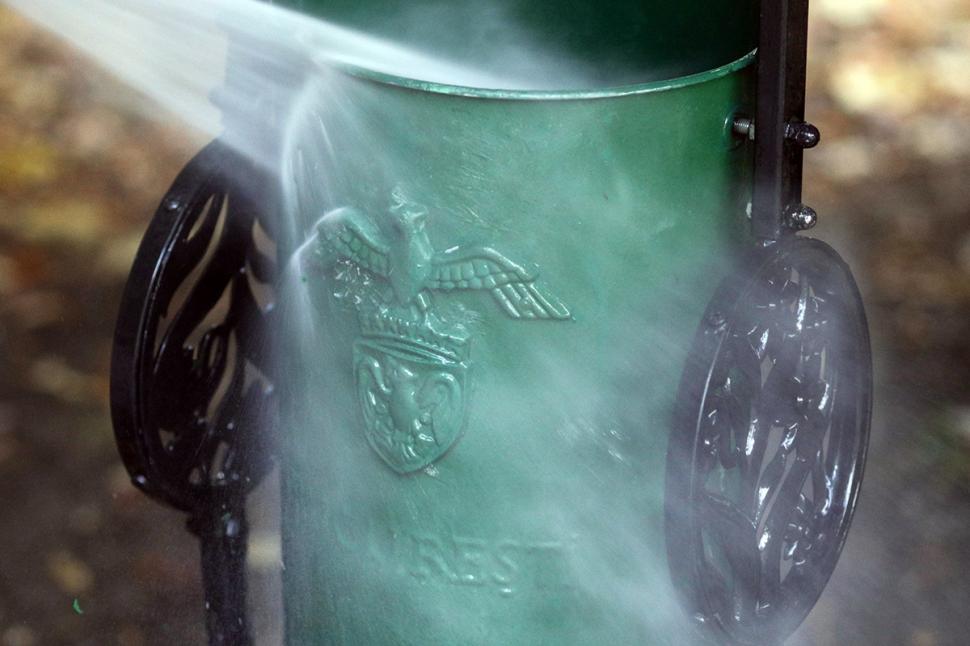 Începe curățenia în Cișmigiu. Nicușor Dan, în parc: ”M-am implicat și am crezut că problema va fi rezolvată” 724376