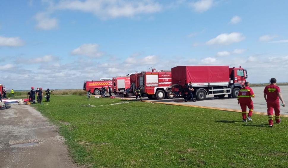 Plan roşu de intervenţie pe aeroportul din Iaşi, după ce sistemul de navigaţie al unui avion s-a stricat la aterizare 724415
