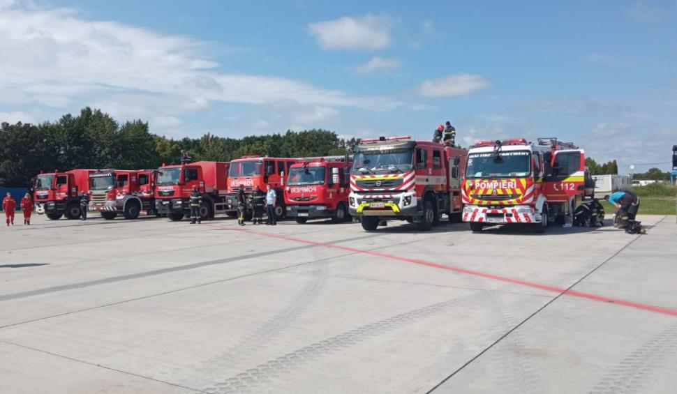 Plan roşu de intervenţie pe aeroportul din Iaşi, după ce sistemul de navigaţie al unui avion s-a stricat la aterizare 724418