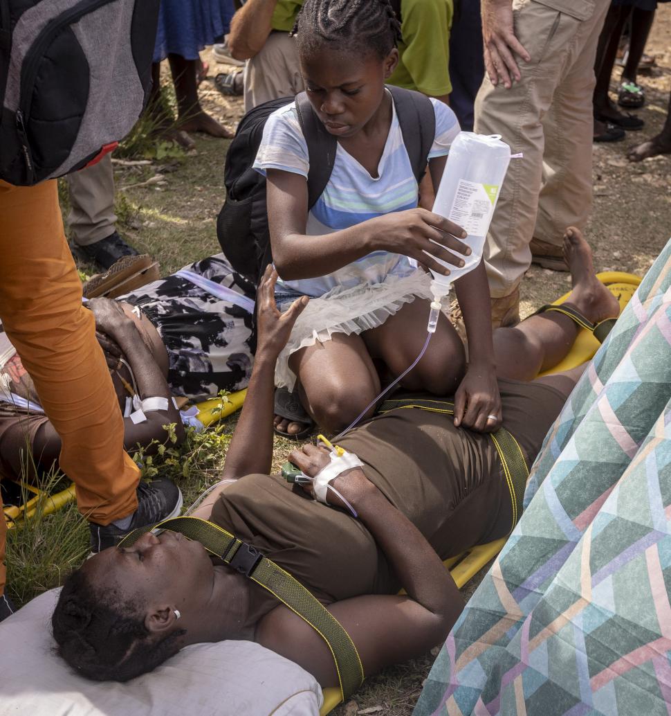 Boabe de porumb și două capre, "averea" cu care trăiesc sinistrații, în Haiti, după cutremur 724608