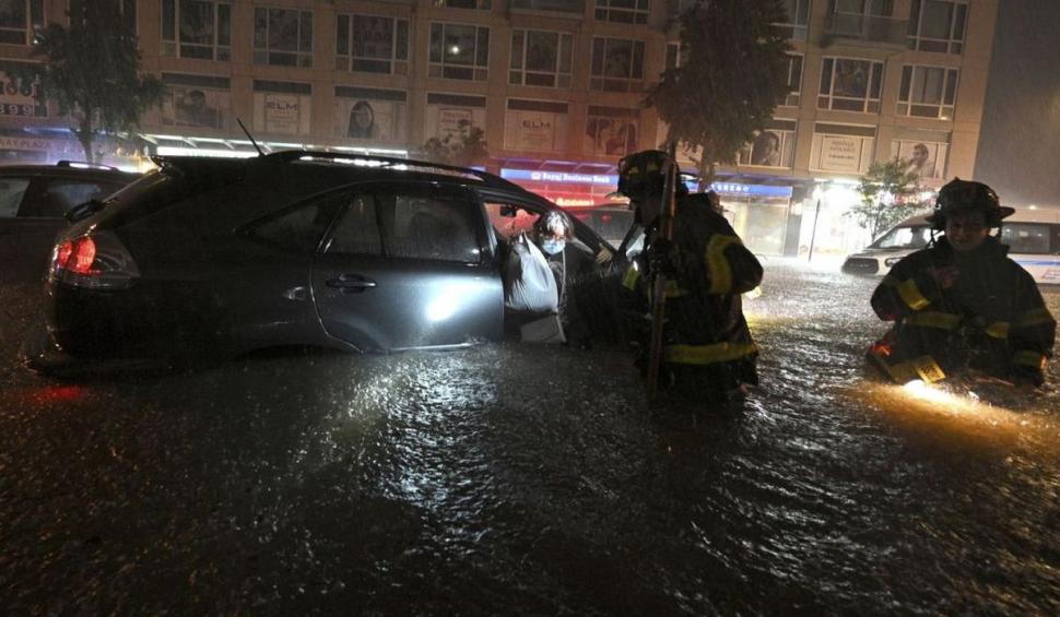 Coșmar la New York, după inundațiile aduse de furtuna Ida. Va dura zile până când situația va reveni la normal 725043
