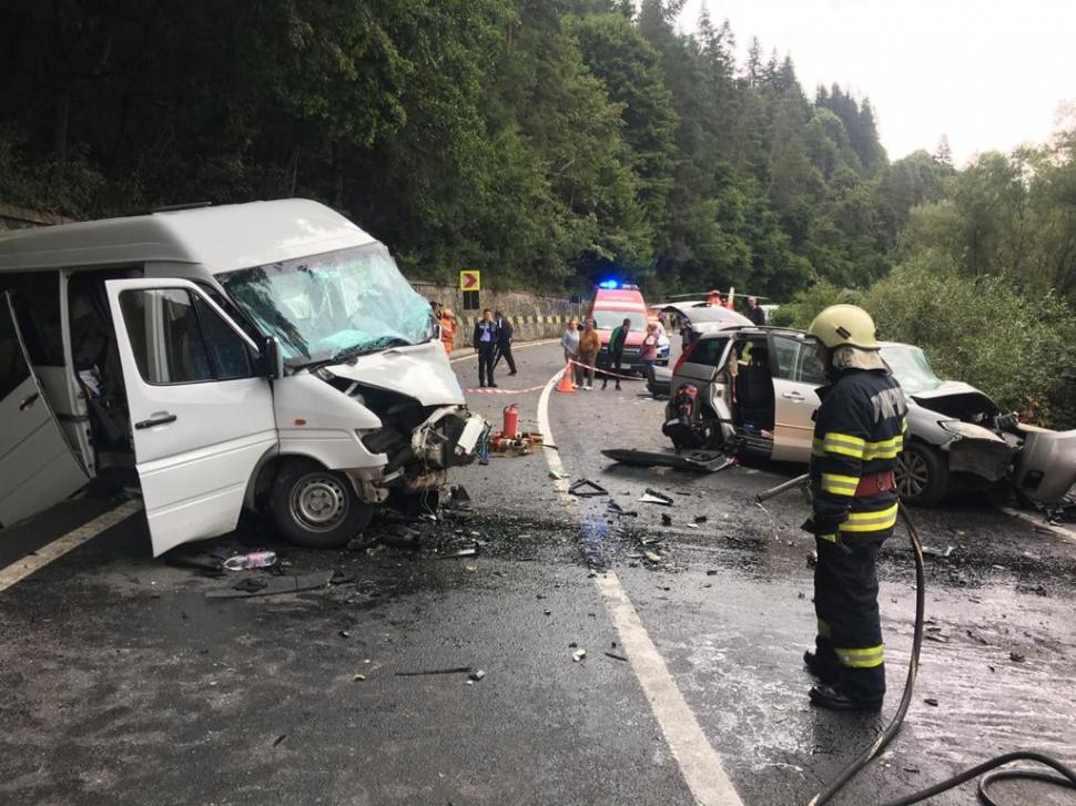 Microbuz cu români care plecau în Italia, accident teribil la Andreneasa, în Mureş 724990