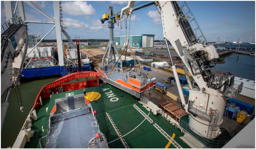 Cea mai modernă navă civilă proiectată și construită vreodată în România este în drum spre Australia 724964