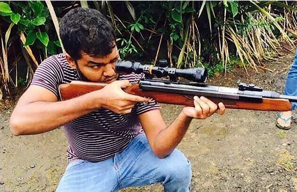 Acesta este adeptul ISIS care a înjunghiat 7 persoane la Auckland. La momentul atacului, polițiștii așteptau liniștiți să iasă din magazin 725290