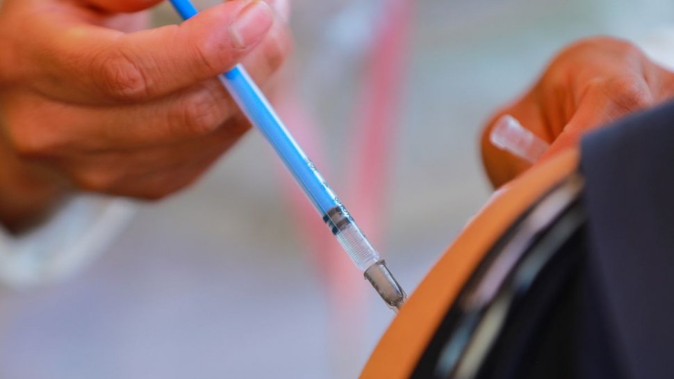 Trei persoane vaccinate au murit din cauza COVID-19, în Republica Moldova