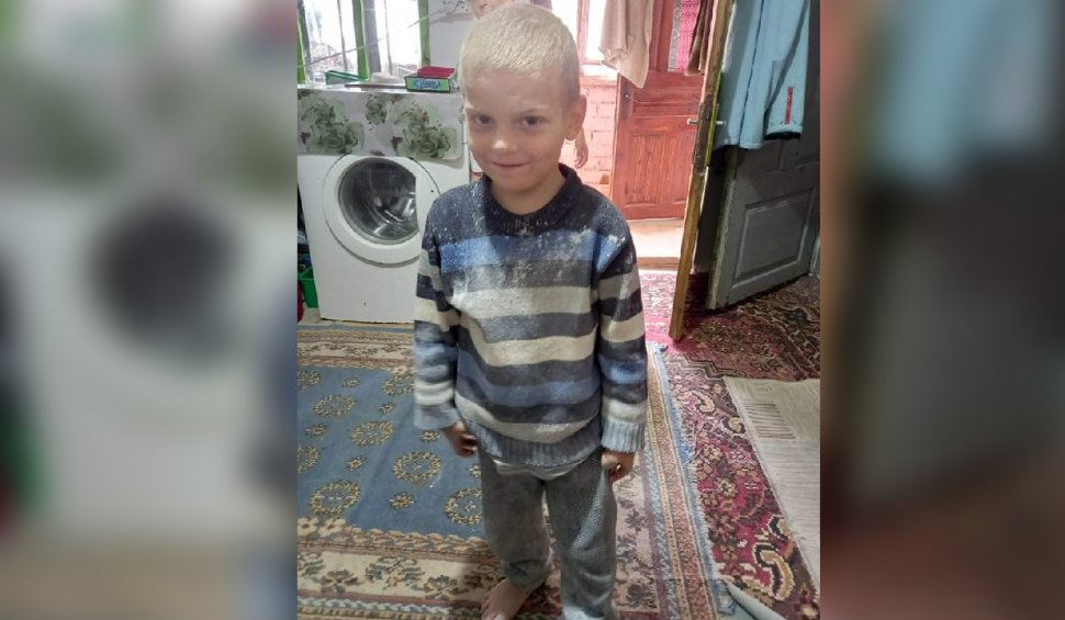 Radu are 4 ani şi a dispărut duminică din satul Stolojani, Gorj. Dacă îl vedeţi sunaţi la 112