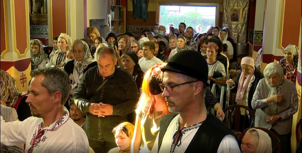 Icoana făcătoare de minuni a Maicii Domnului, Paramithia, în pelerinaj prin ţară. Preot Vasile Ioana: Asta trebuie să spui pentru a primi grabnic ajutor! 725670