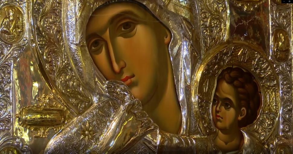 Icoana făcătoare de minuni a Maicii Domnului, Paramithia, în pelerinaj prin ţară. Preot Vasile Ioana: Asta trebuie să spui pentru a primi grabnic ajutor! 725671