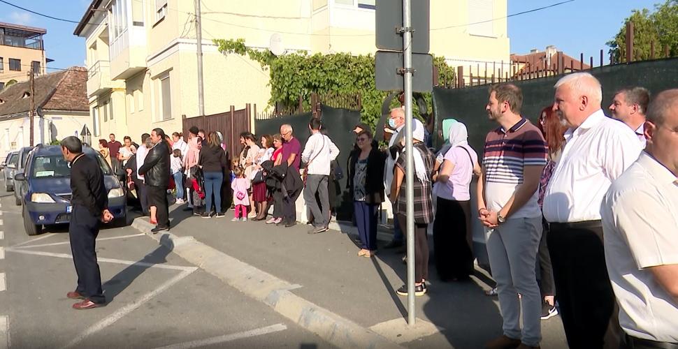 Icoana făcătoare de minuni a Maicii Domnului, Paramithia, în pelerinaj prin ţară. Preot Vasile Ioana: Asta trebuie să spui pentru a primi grabnic ajutor! 725675