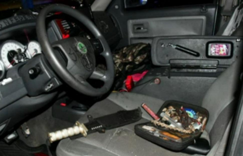 Un bărbat cu macetă, baionetă și zvastică pe mașină a fost arestat la Washington, înainte de mitingul simpatizanților de dreapta  726620