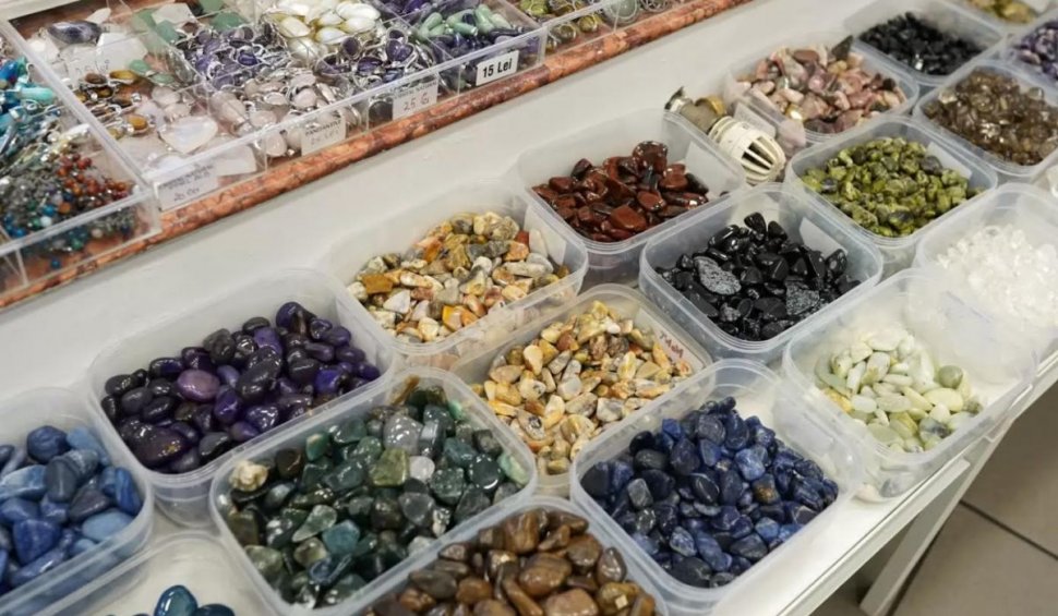 Cum să alegem cristalele sau pietrele potrivite pentru bijuterii terapeutice sau protectoare