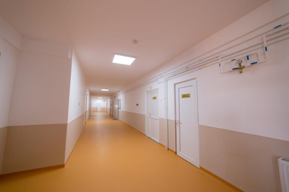 Secție renovată complet  în cadrul Spitalului Clinic Polizu. Investiția totală a fost de 560.000 de euro  727009