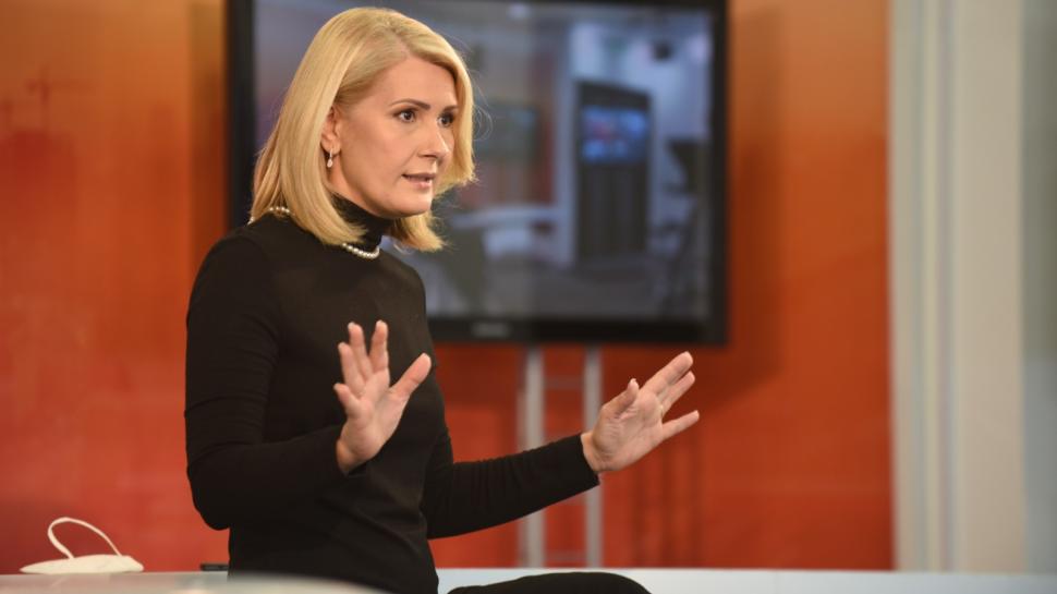 Intact Media Academy a început cursurile celei de-a XXII-a serii de viitori jurnaliști de televiziune 727695