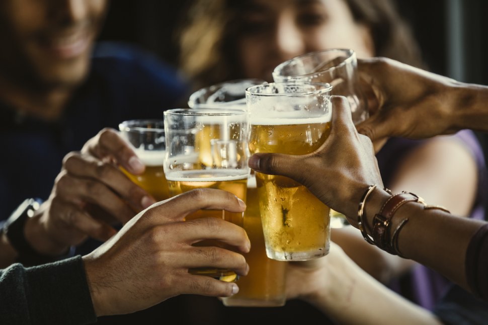 OMS susţine dublarea taxelor pe alcool. "O metodă bună pentru reducerea deceselor cauzate de cancer"