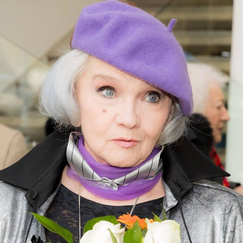 La 78 de ani, Margareta Pâslaru, elegantă şi rafinată pe scena Uniunii Cineaștilor din România 728211