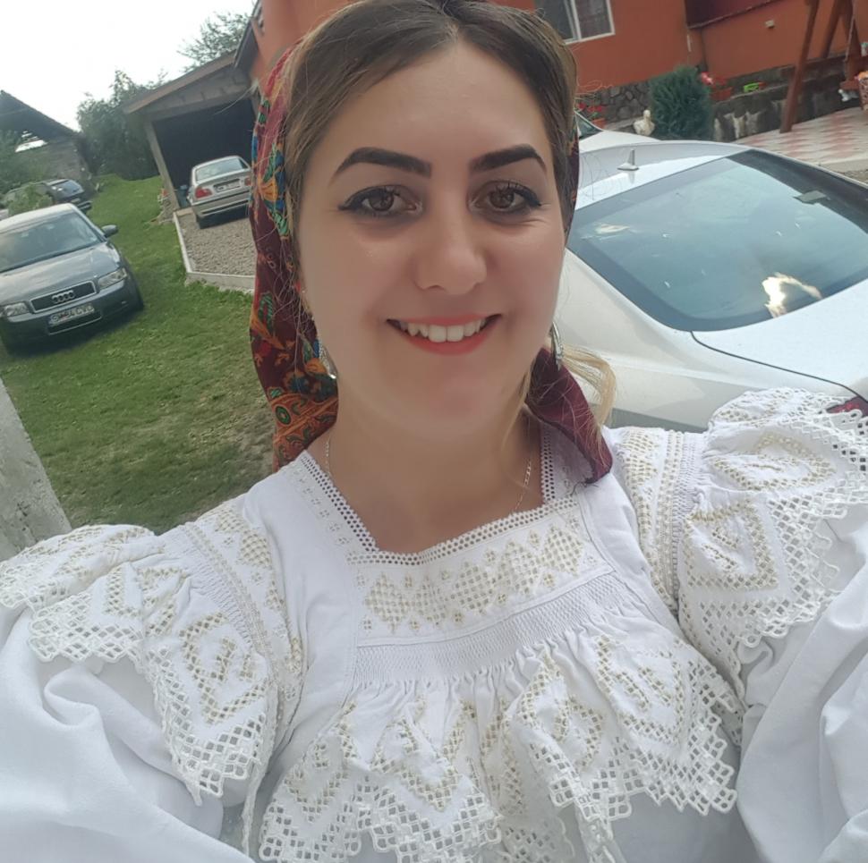 Asistentă de 34 de ani gravidă în luna a 8-a a murit infectată cu COVID. A născut de urgență și după 3 zile a murit și copilul, la spitalul din Baia Mare 728398