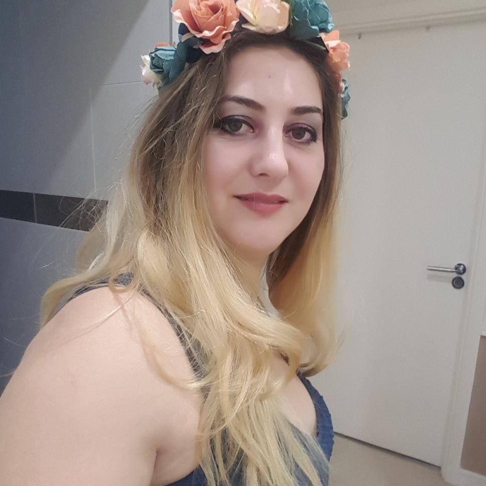 Asistentă de 34 de ani gravidă în luna a 8-a a murit infectată cu COVID. A născut de urgență și după 3 zile a murit și copilul, la spitalul din Baia Mare 728400