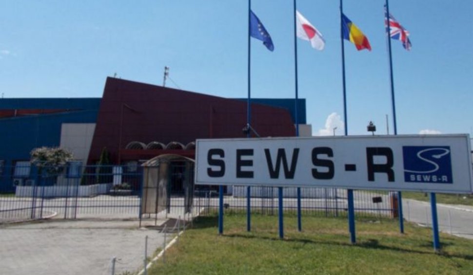 Fabrici de componente auto din Hunedoara, închise: Peste 600 de angajați dați afară