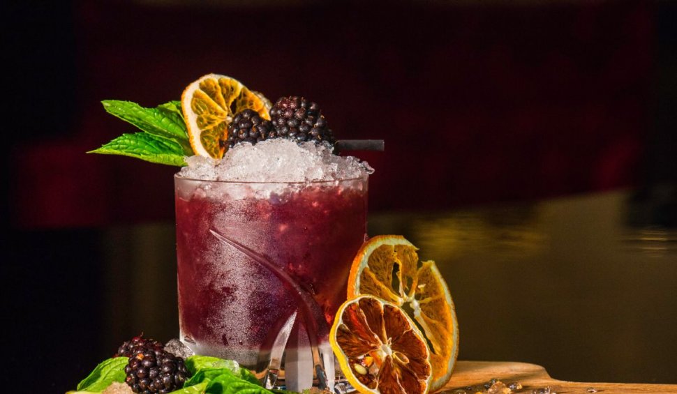 Reţete de cocktailuri celebre pe care să le încerci acasă