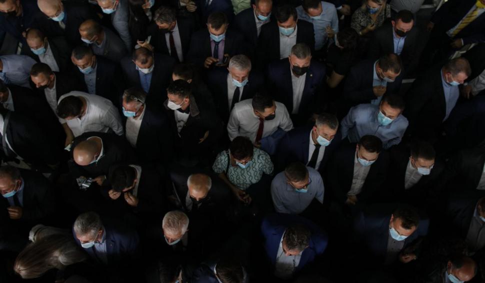 Congres PNL septembrie 2021. Cîţu - Orban, bătălia finală. Florin Cîțu a câștigat șefia PNL, cu 60.2% din voturi 728590