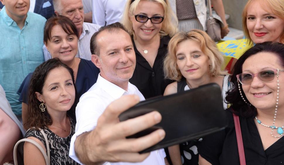 Florin Cîţu este noul preşedinte al PNL, cu 60,2% din voturi 727763