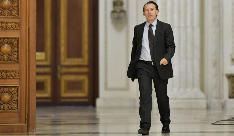 Florin Cîţu este noul preşedinte al PNL, cu 60,2% din voturi 727767