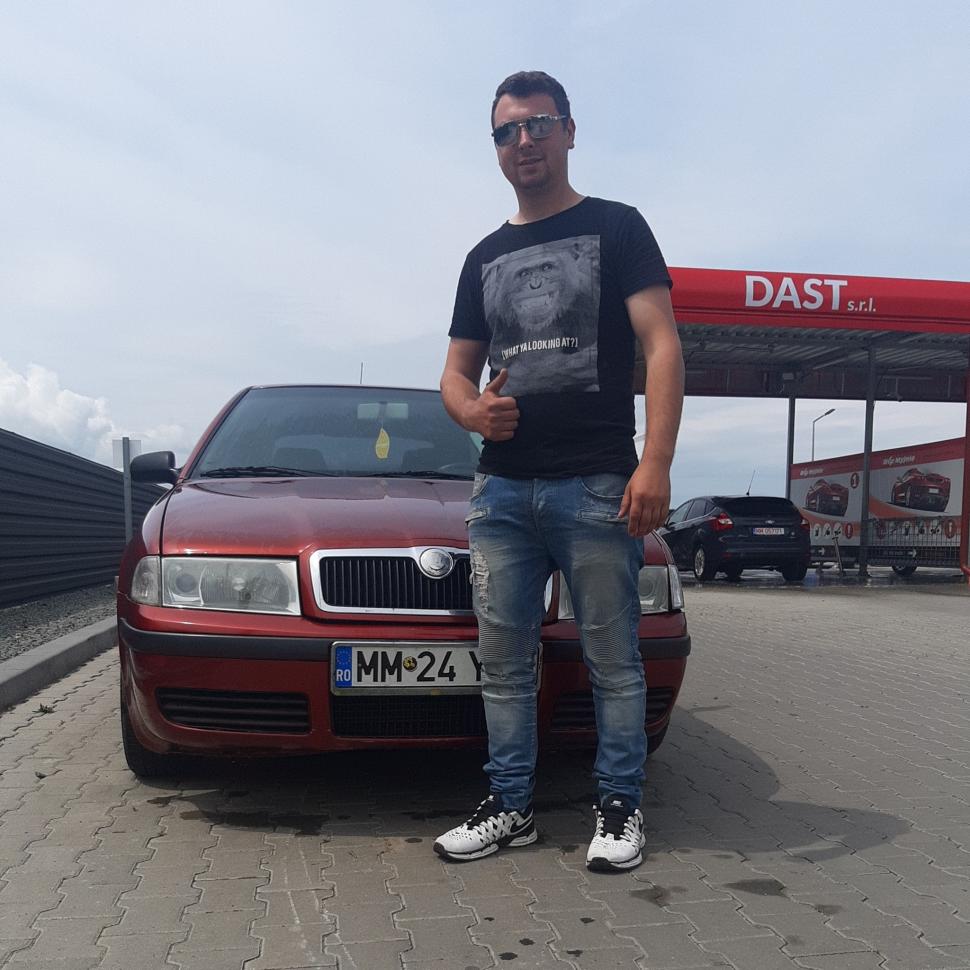 Un tânăr a murit și alți doi au fost răniți după o urmărire ca-n filme pe mai bine de 5 km, din gelozie, în Maramureș 728663