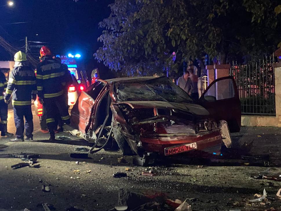 Un tânăr a murit și alți doi au fost răniți după o urmărire ca-n filme pe mai bine de 5 km, din gelozie, în Maramureș 728665