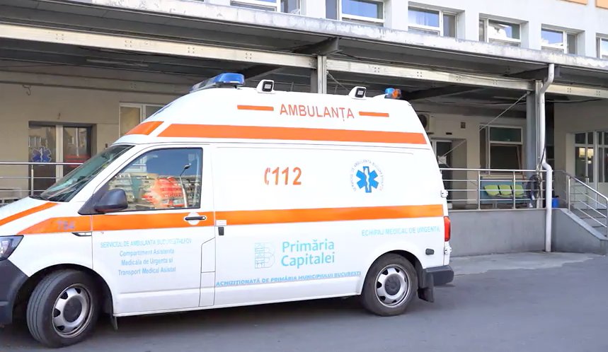 Ambulanța București-Ilfov, copleșită de COVID-19. Peste 2.000 de apeluri în așteptare