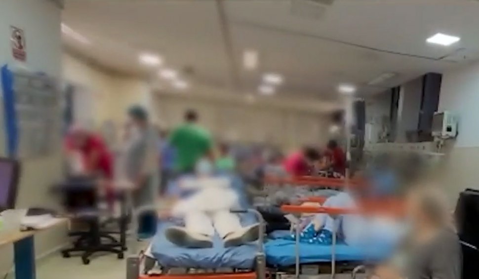 Spitalul Universitar din București, sufocat de cazuri COVID-19. Pacienții stau pe holuri