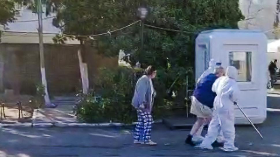 Bolnavi cu tuburi de oxigen scoşi în stradă şi oameni resuscitaţi în curte, după incendiul de la Spitalul de Boli Infecțioase din Constanţa 729525