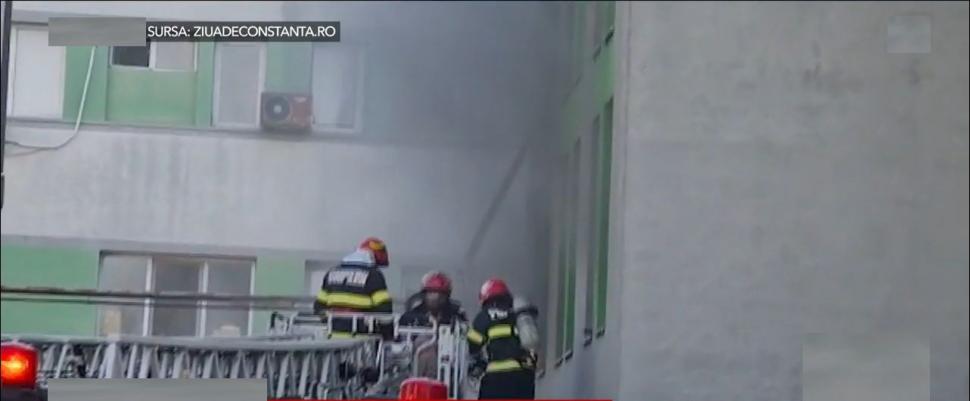 Bolnavi cu tuburi de oxigen scoşi în stradă şi oameni resuscitaţi în curte, după incendiul de la Spitalul de Boli Infecțioase din Constanţa 729531