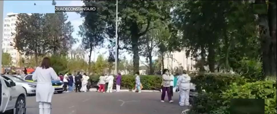 Bolnavi cu tuburi de oxigen scoşi în stradă şi oameni resuscitaţi în curte, după incendiul de la Spitalul de Boli Infecțioase din Constanţa 729534