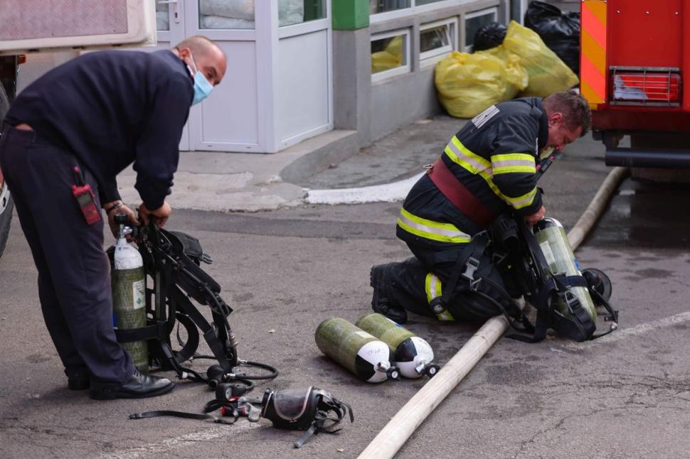 Primele imagini filmate la Constanța, la doar câteva momente după izbucnirea incendiului la ATI 729553