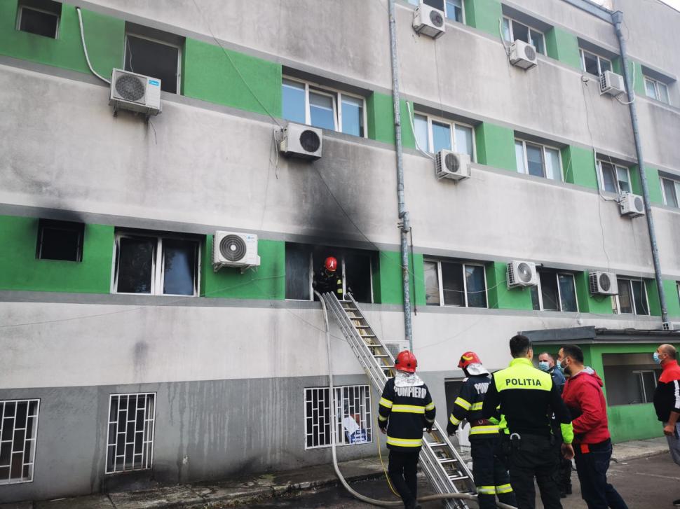 Incendiu la Spitalul de Boli Infecțioase din Constanţa. Şapte morţi, 113 de persoane evacuate 729503