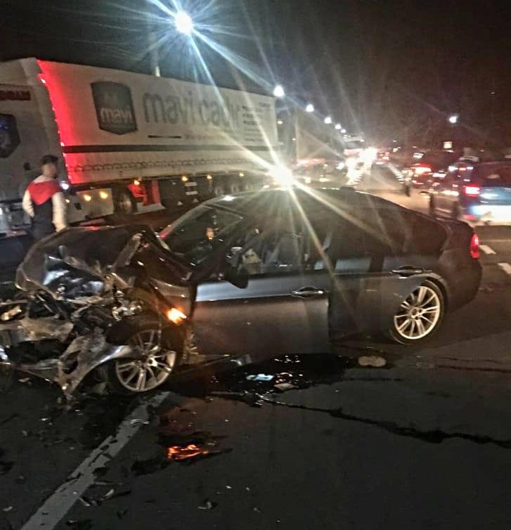 Accident cu 3 mașini și 7 victime, între care doi copii, în Ialomița 729705