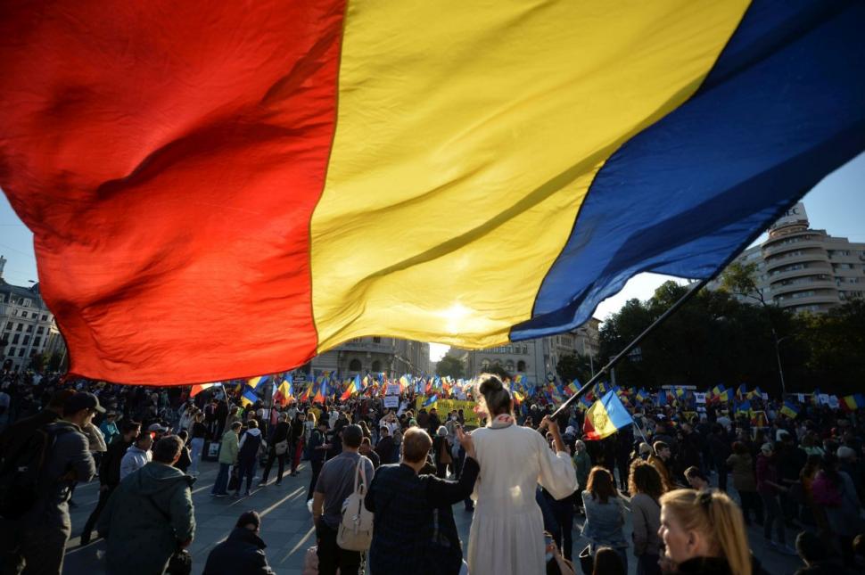 Protest de amploare în București. 20.000 de oameni au scandat "Libertate!" în fața Guvernului 729777
