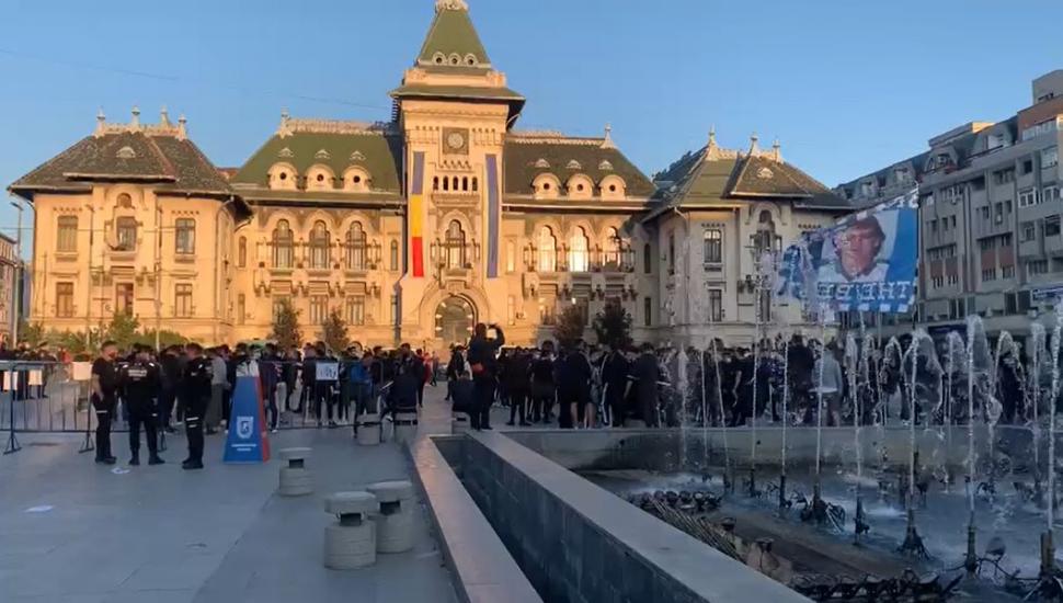 Craiova fierbe înaintea meciului dintre Universitatea și FCU. Fanii Olguței se confruntă cu cei ai lui Mititelu 729865