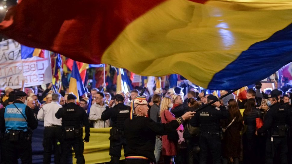 Organizatorii protestelor din Bucureşti au fost amendaţi