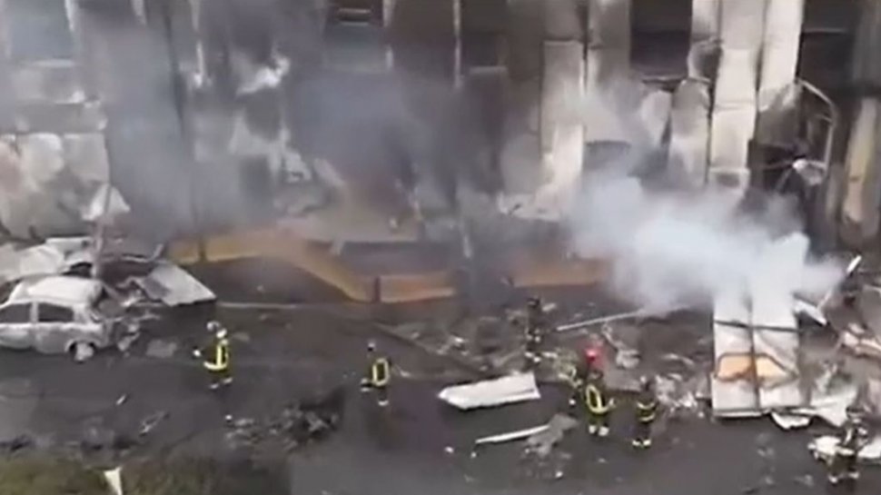 MAE: Șapte din cele opt persoane decedate în accidentul aviatic din Milano sunt români