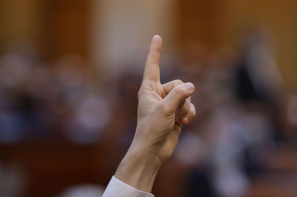 Este oficial! Florin Cîțu a căzut! 281 de voturi împotriva Guvernului 730140