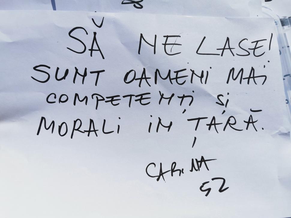 Românii nu mai cred în Superman: "Te-am pupat domnu' Florin" 730248