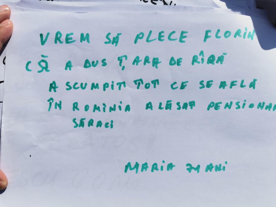 Românii nu mai cred în Superman: "Te-am pupat domnu' Florin" 730254