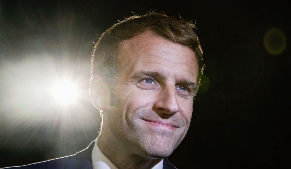 Emmanuel Macron, numit la Londra "păcălici răutăcios neimportant", după ce Parisul a amenințat că taie curentul în Anglia