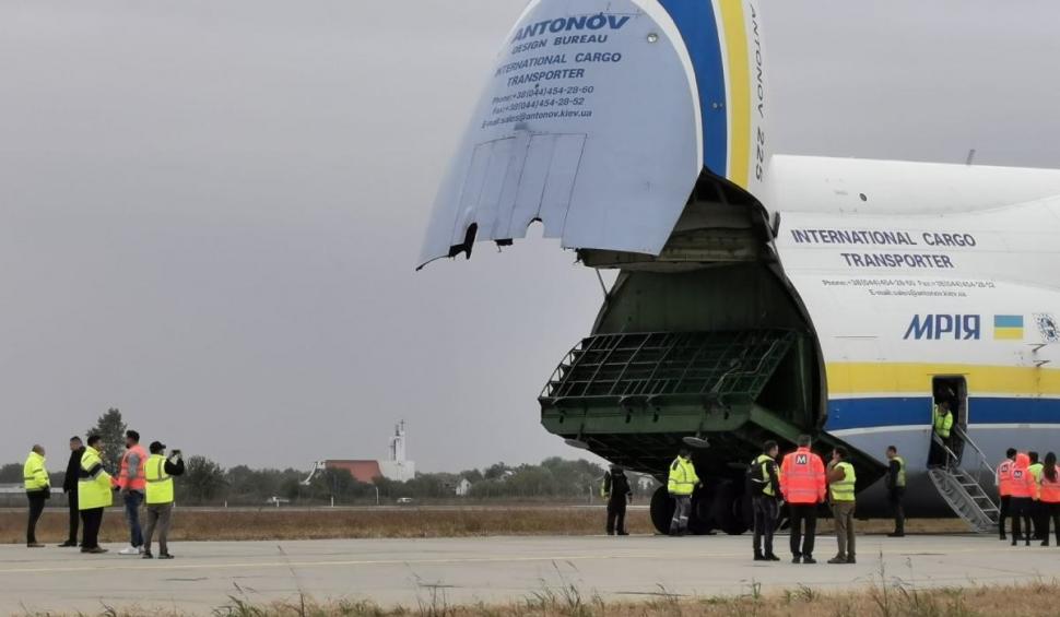 Cel mai mare avion din lume este la București. Singura aeronavă de acest tip folosită vreodată 730546