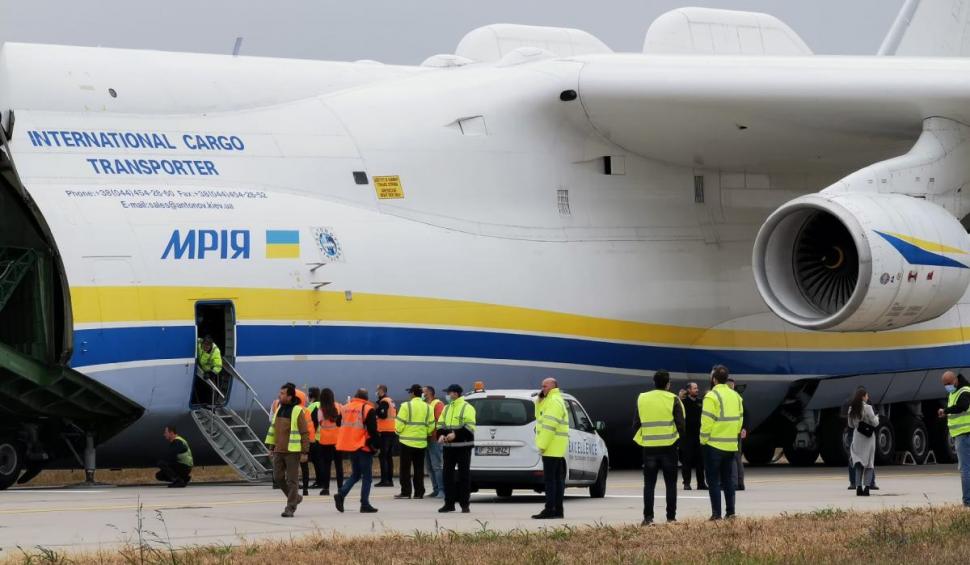 Cel mai mare avion din lume este la București. Singura aeronavă de acest tip folosită vreodată 730547