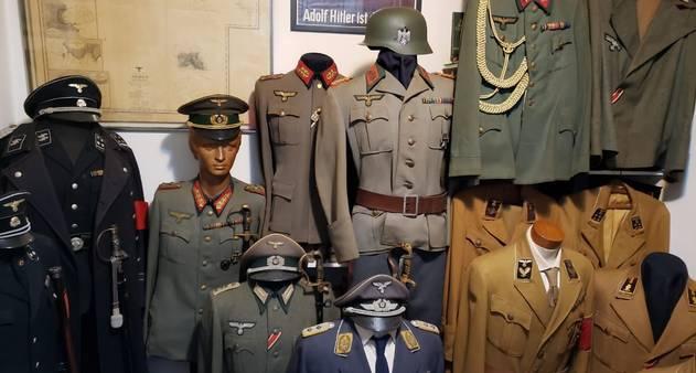 Armament și uniforme naziste de milioane de dolari, descoperite acasă la un suspect pedofil, în Rio 730540