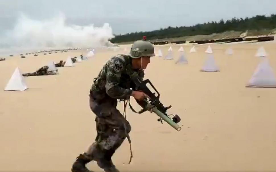 China a simulat invazia într-o provincie "peste drum" de Taiwan 730998